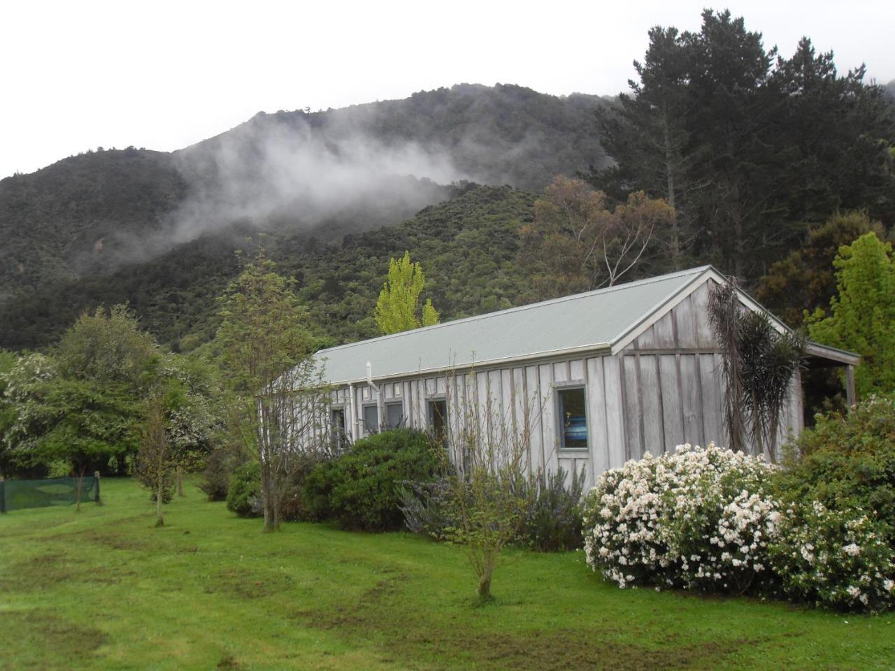 Smiths Farm Holiday Park Linkwater Bagian luar foto