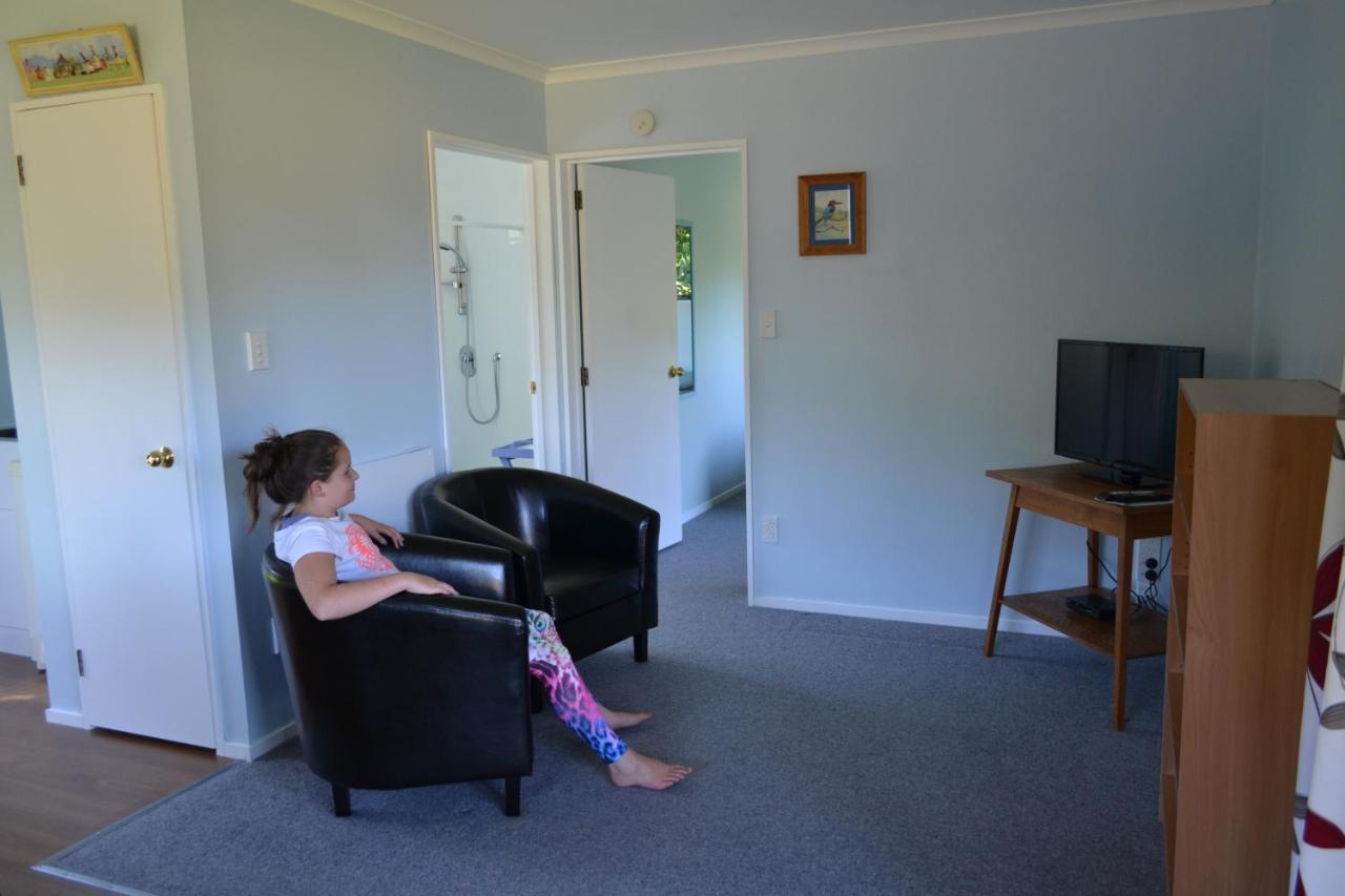 Smiths Farm Holiday Park Linkwater Bagian luar foto